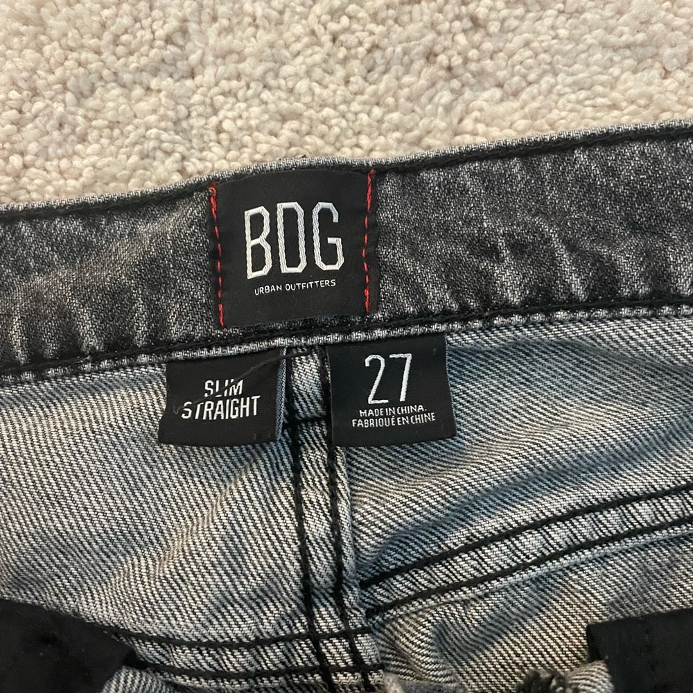 Perfect condition, slim straight legged, size 27 #URBANOUTFITTERS